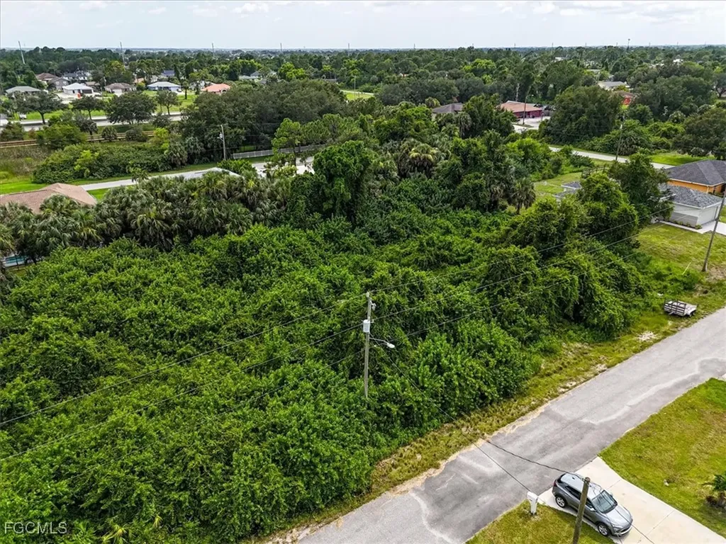 3707 6th Street W Lehigh Acres FL 33971