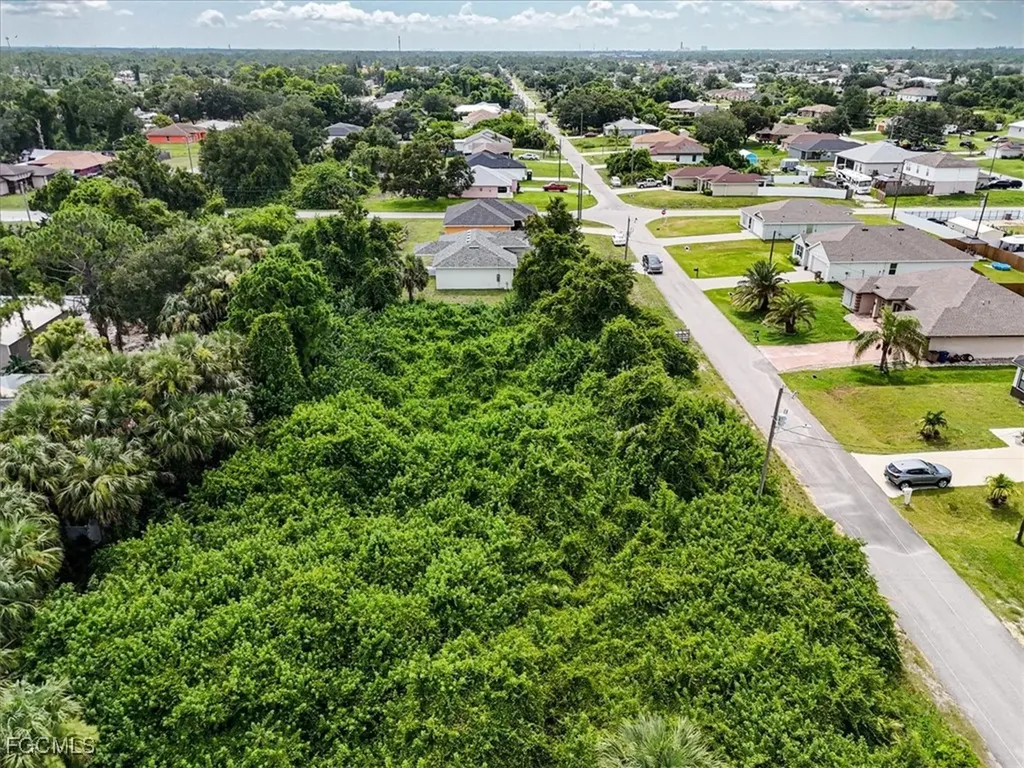 3707 6th Street W Lehigh Acres FL 33971