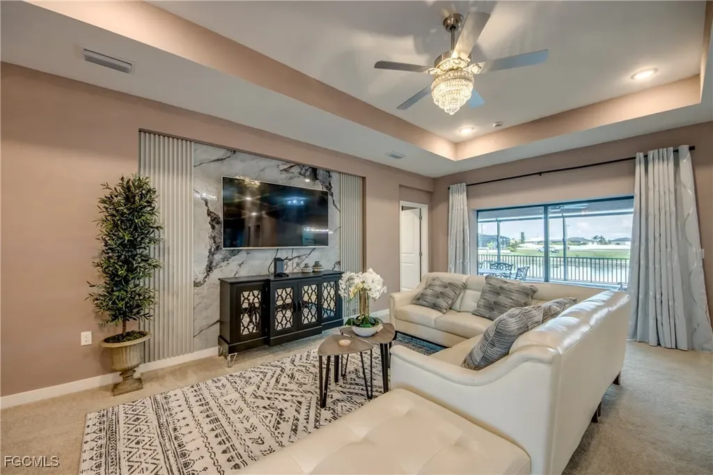 1042 NW 32nd Place Cape Coral FL 33993