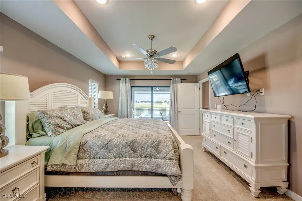 1042 NW 32nd Place Cape Coral FL 33993