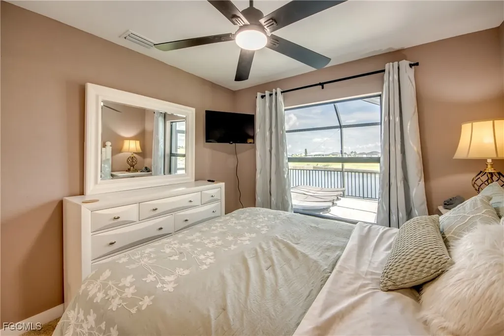 1042 NW 32nd Place Cape Coral FL 33993