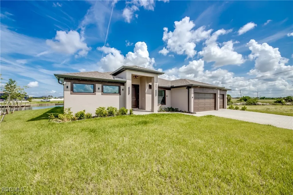 1042 NW 32nd Place Cape Coral FL 33993