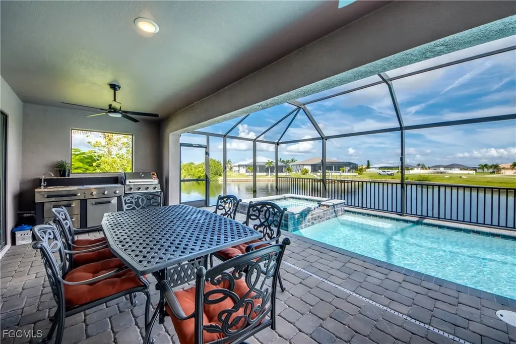 1042 NW 32nd Place Cape Coral FL 33993