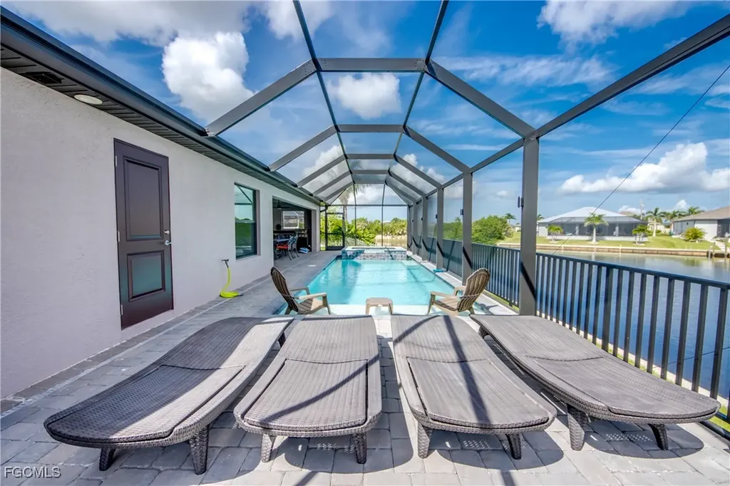 1042 NW 32nd Place Cape Coral FL 33993