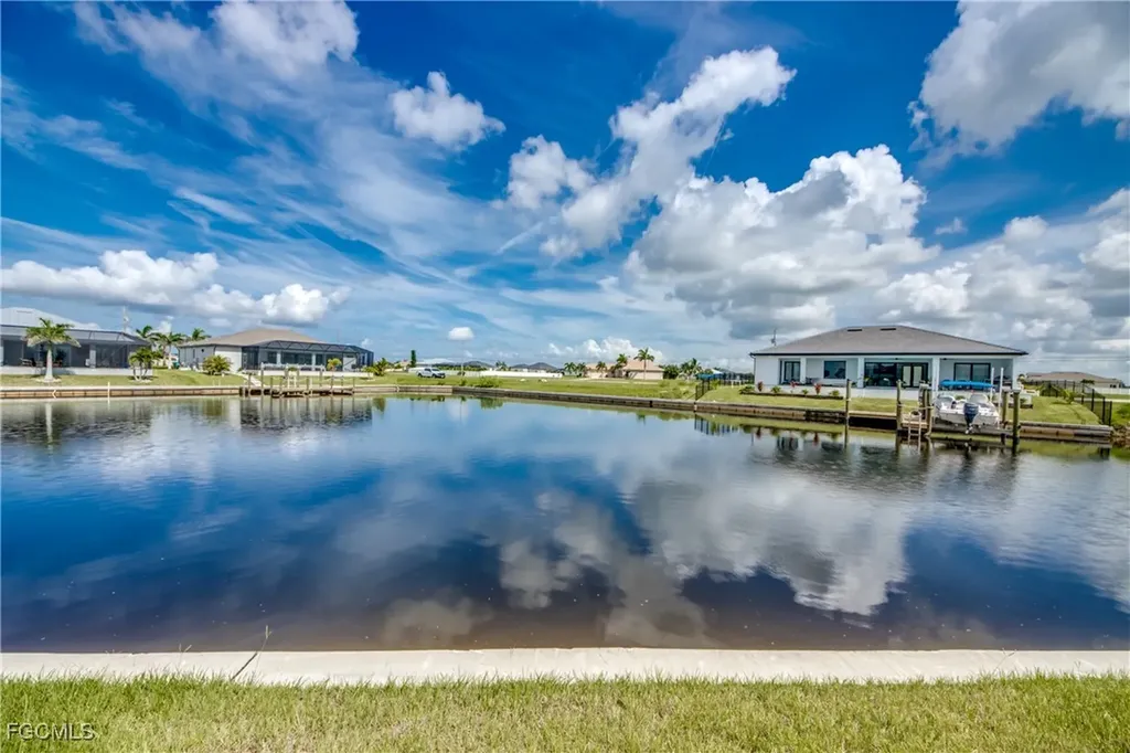 1042 NW 32nd Place Cape Coral FL 33993