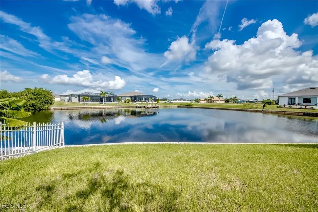 1042 NW 32nd Place Cape Coral FL 33993