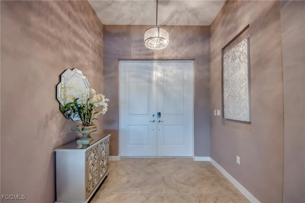 1042 NW 32nd Place Cape Coral FL 33993