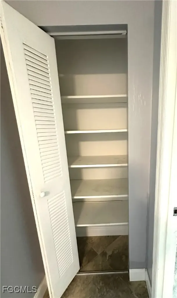 1217 NE 1st Place Cape Coral FL 33909