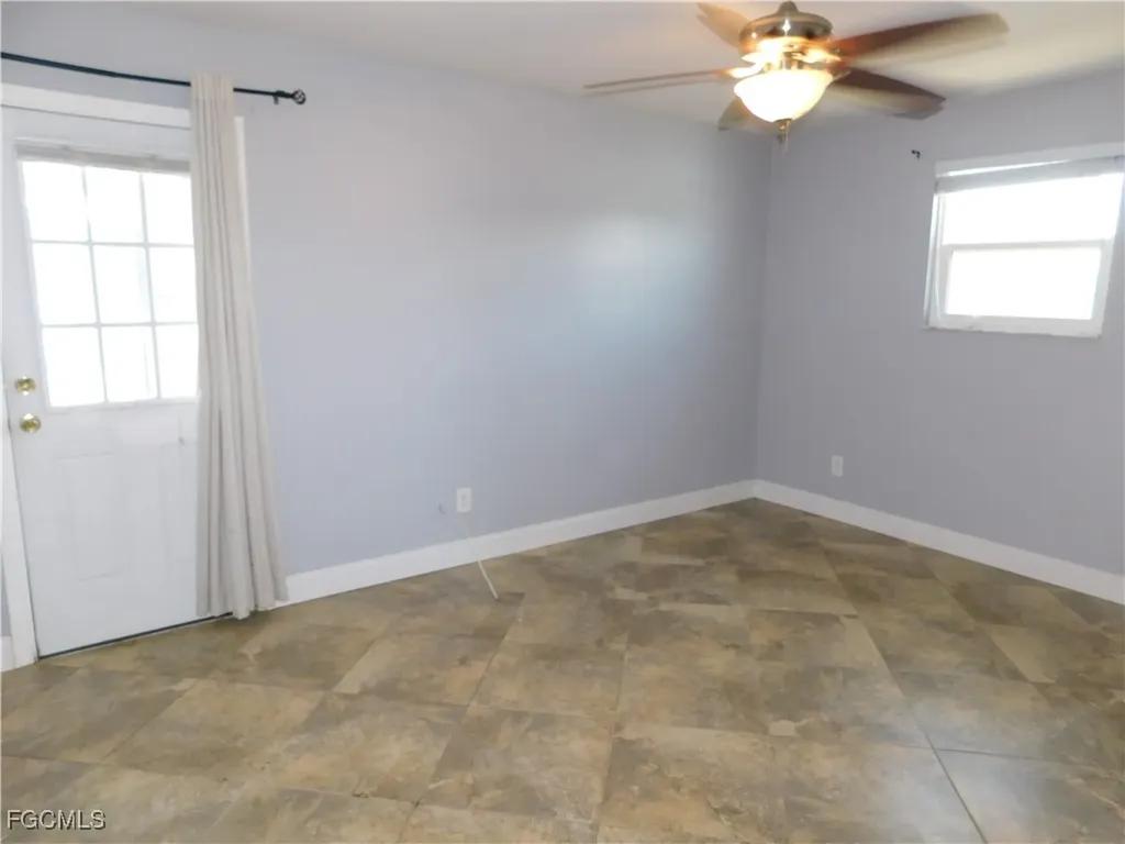 1217 NE 1st Place Cape Coral FL 33909