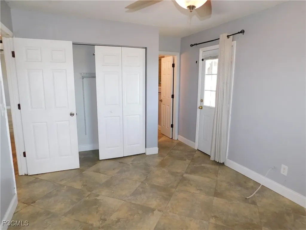 1217 NE 1st Place Cape Coral FL 33909