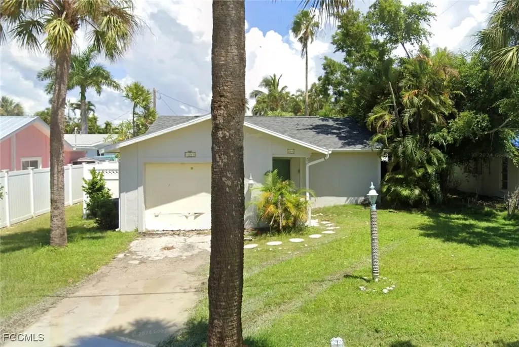 1653 Atlanta Plaza Drive Sanibel FL 33957