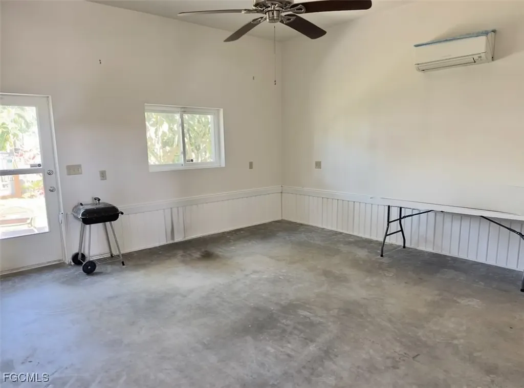 2215 Channel Way North Fort Myers FL 33917