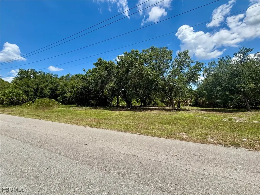 4403 E 2nd Street Lehigh Acres FL 33936
