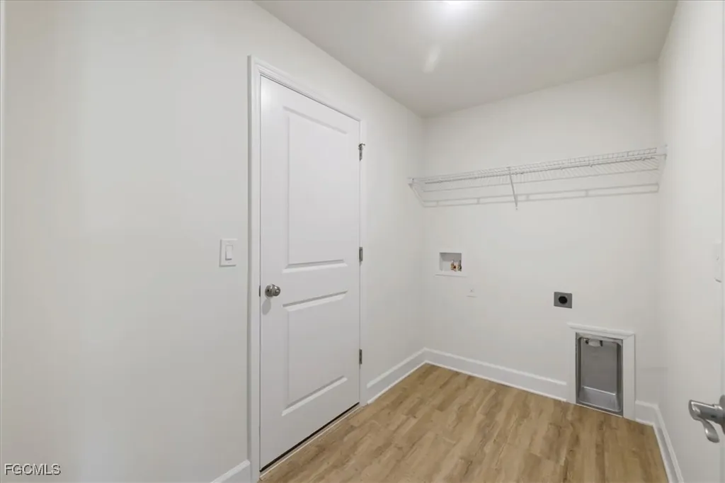 2107 NW 20th Terrace Cape Coral FL 33993