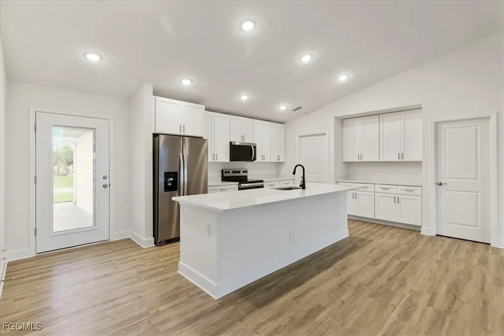 2107 NW 20th Terrace Cape Coral FL 33993