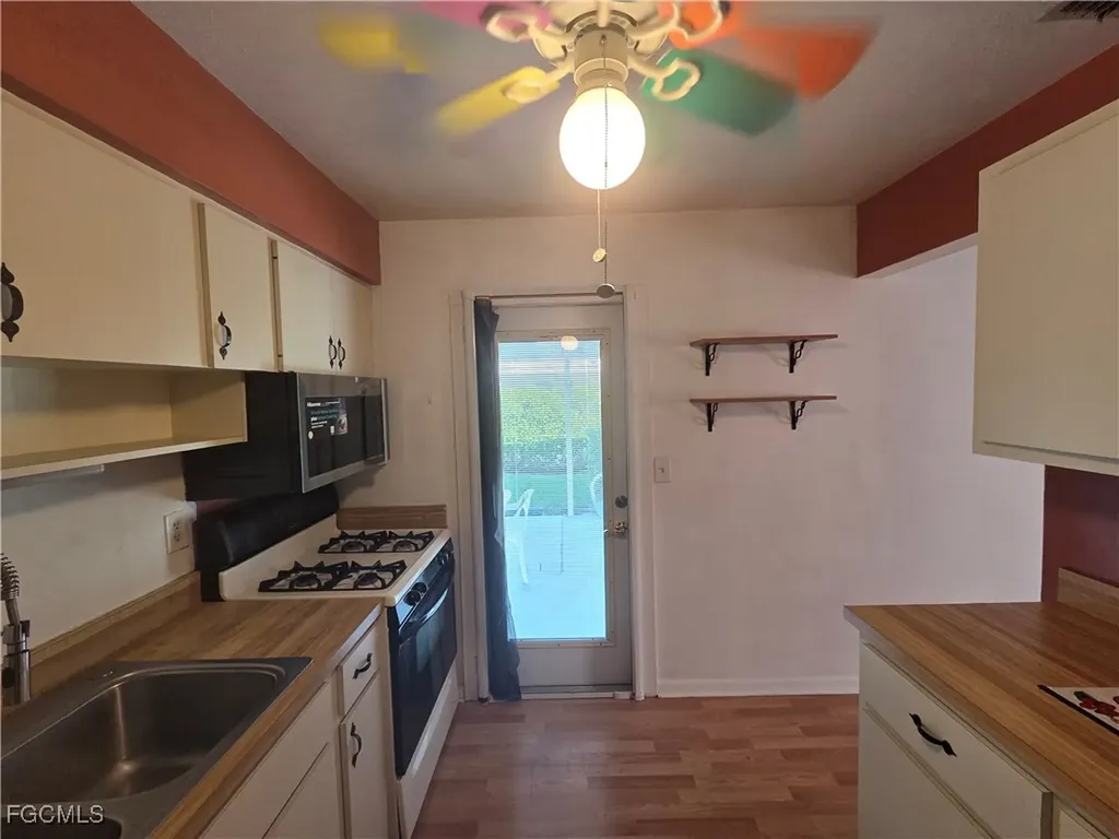 52 Heath Aster Lane Lehigh Acres FL 33936