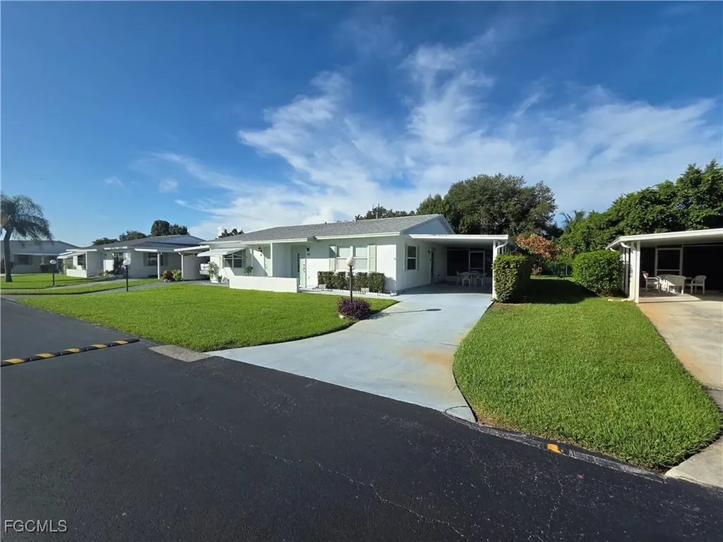 52 Heath Aster Lane Lehigh Acres FL 33936