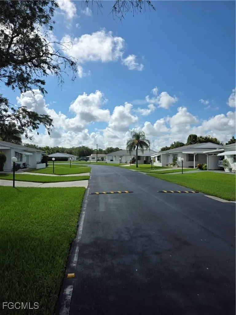 52 Heath Aster Lane Lehigh Acres FL 33936