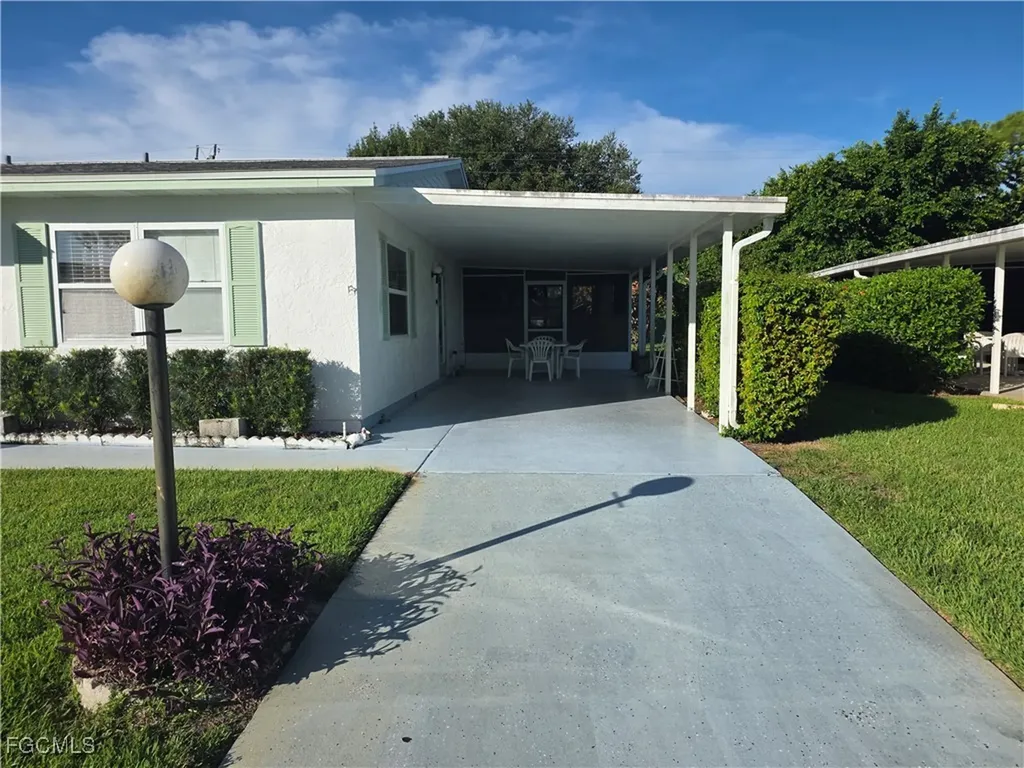 52 Heath Aster Lane Lehigh Acres FL 33936