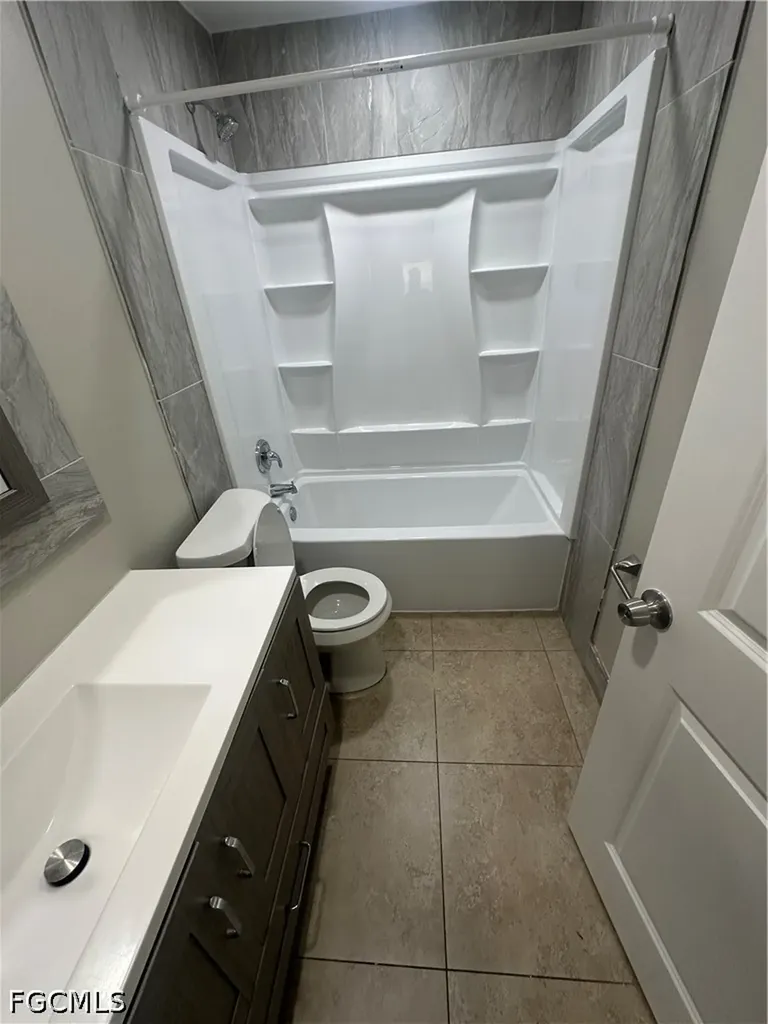 16920 Carmen Avenue Fort Myers FL 33908