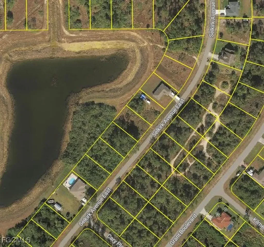 322 Selkirk Avenue Lehigh Acres FL 33974