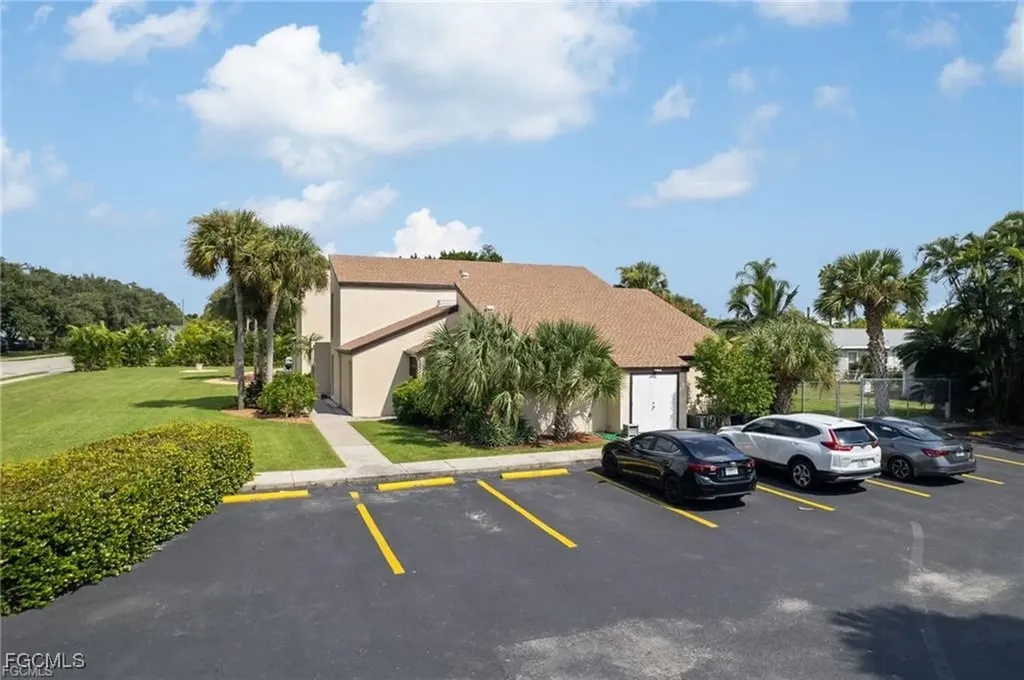 7012 Constitution Boulevard Fort Myers FL 33967