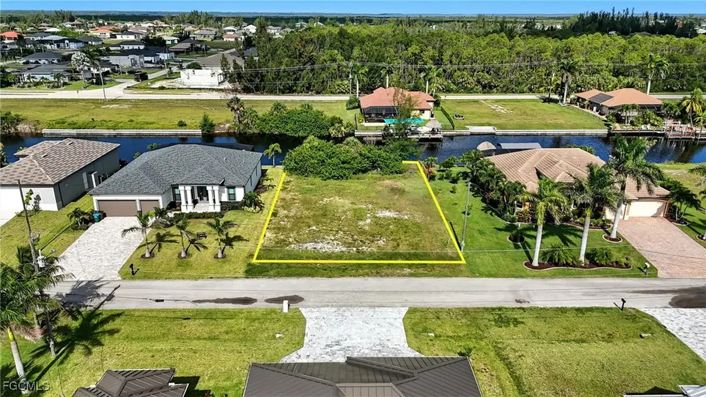 2358 NW 39th Avenue Cape Coral FL 33993