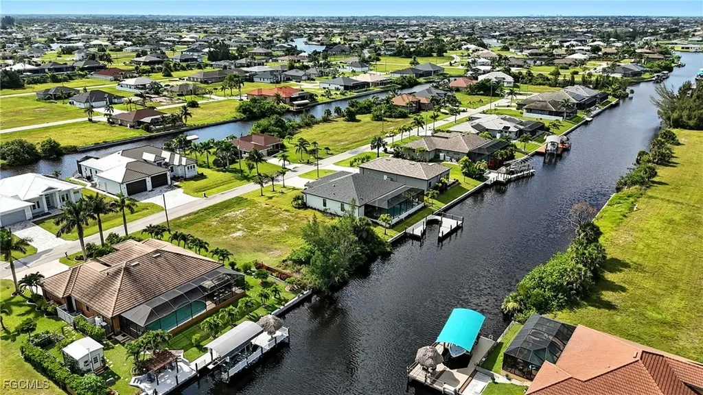 2358 NW 39th Avenue Cape Coral FL 33993