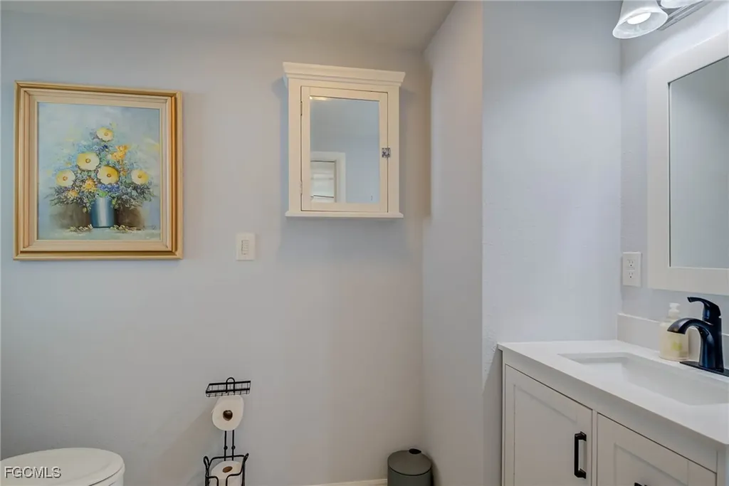 5509 Sir Walter Way North Fort Myers FL 33917