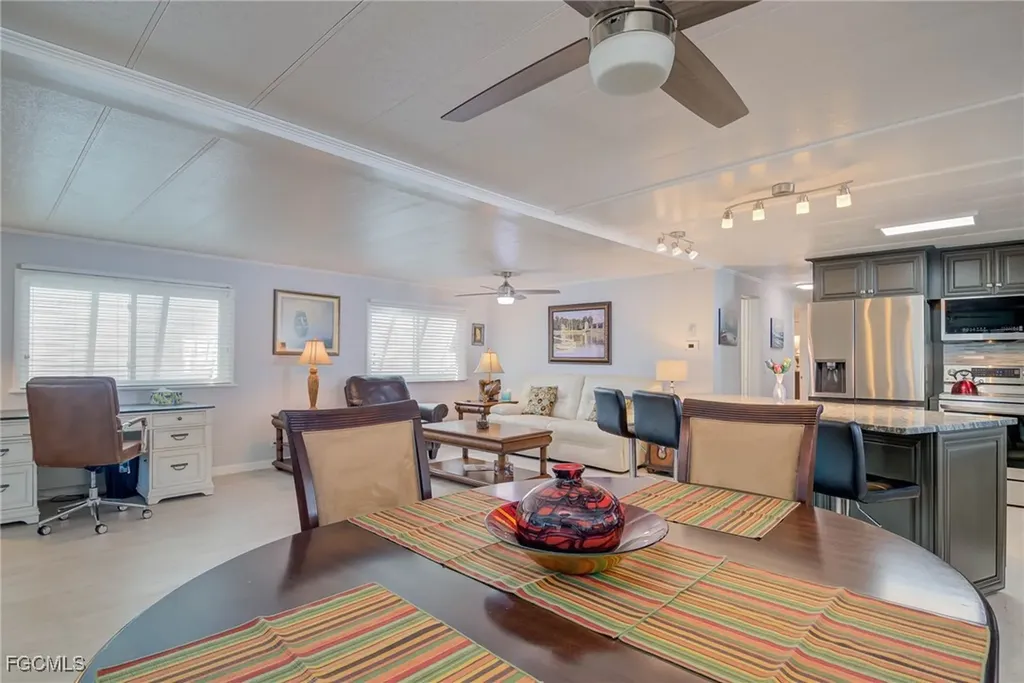 5509 Sir Walter Way North Fort Myers FL 33917