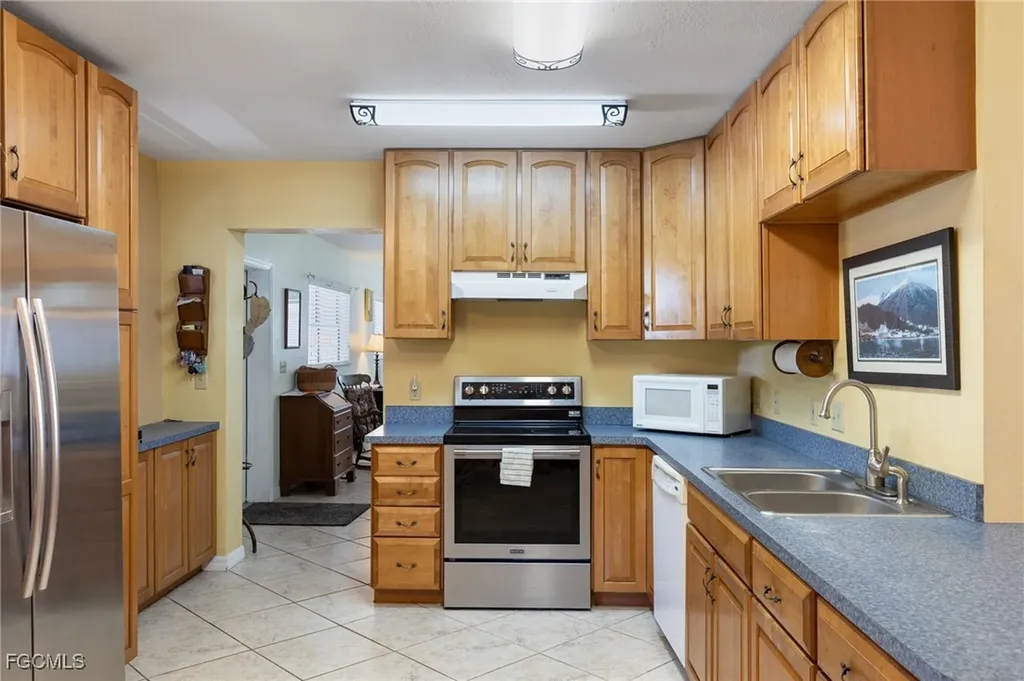 4301 Pine Road Fort Myers FL 33908