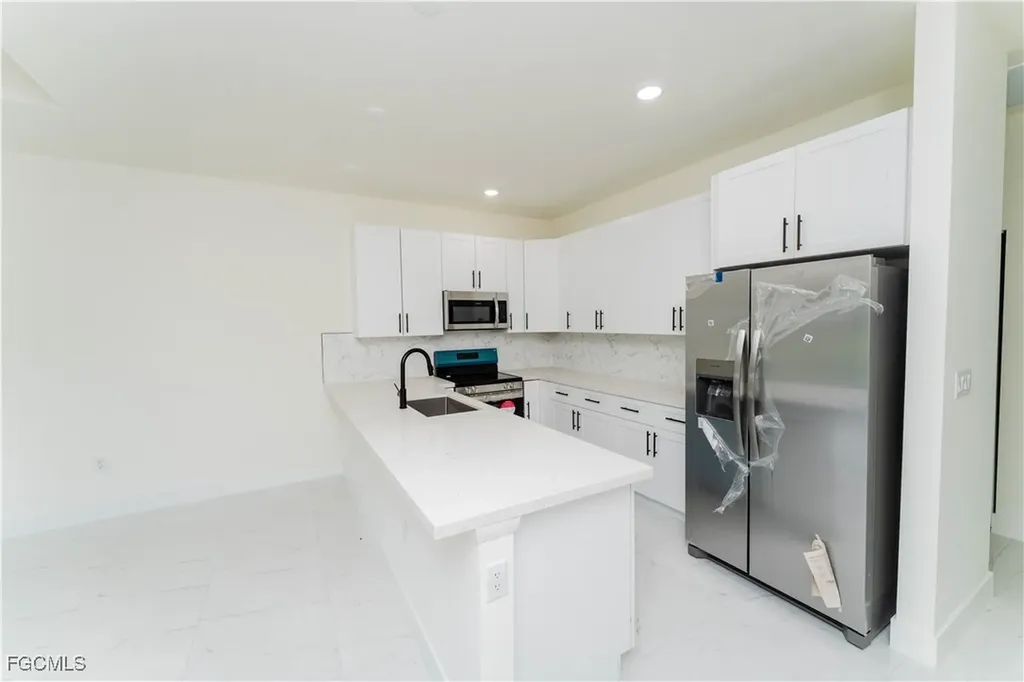 1171 Countess Avenue Lehigh Acres FL 33974
