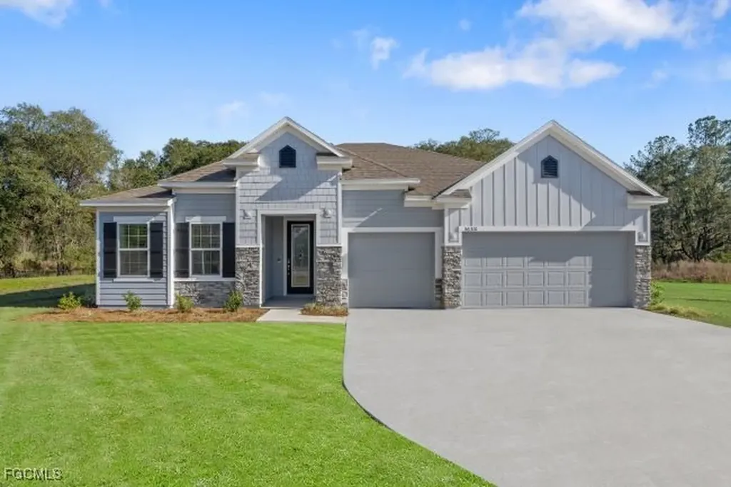 4725 24th Avenue SE Naples FL 34117