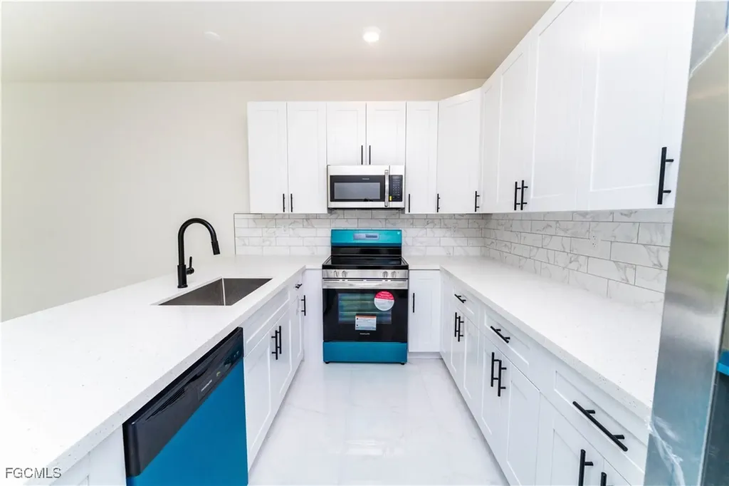 4706 27th Street SW Lehigh Acres FL 33973