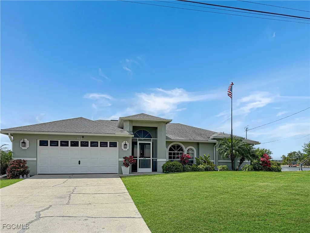 522 SE 4th Street Cape Coral FL 33990