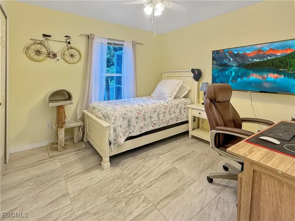522 SE 4th Street Cape Coral FL 33990