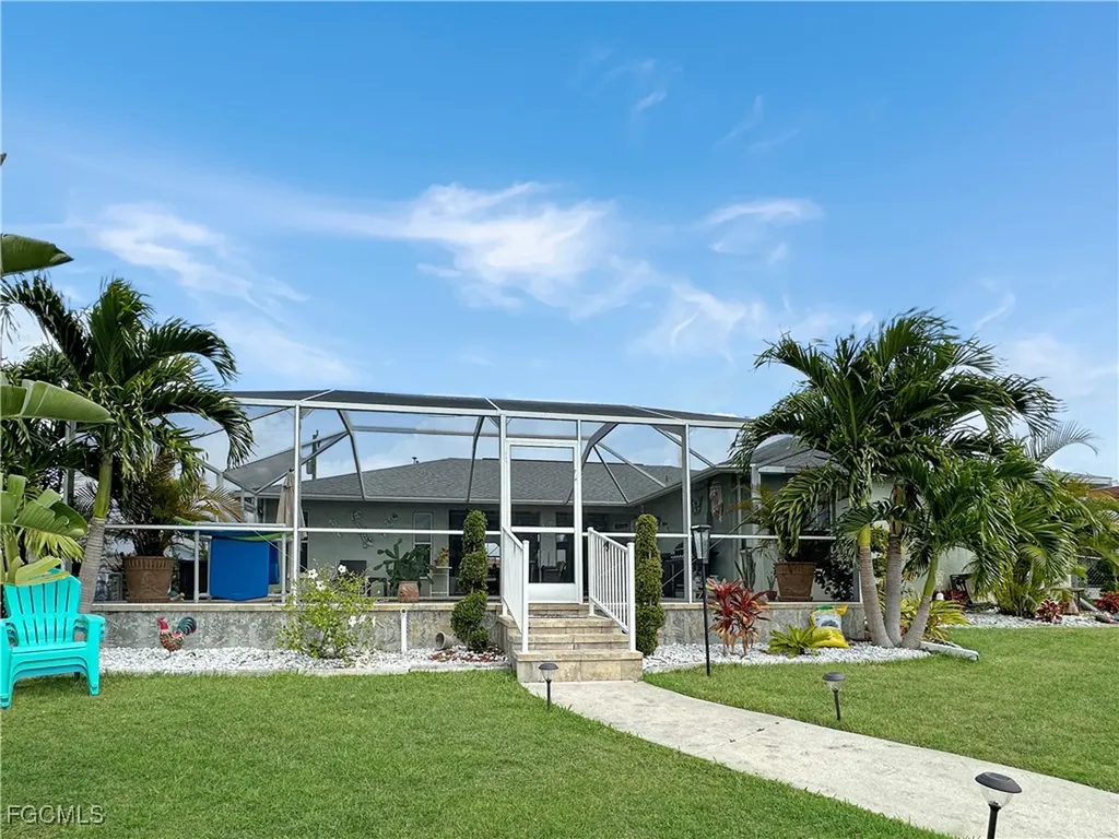 522 SE 4th Street Cape Coral FL 33990