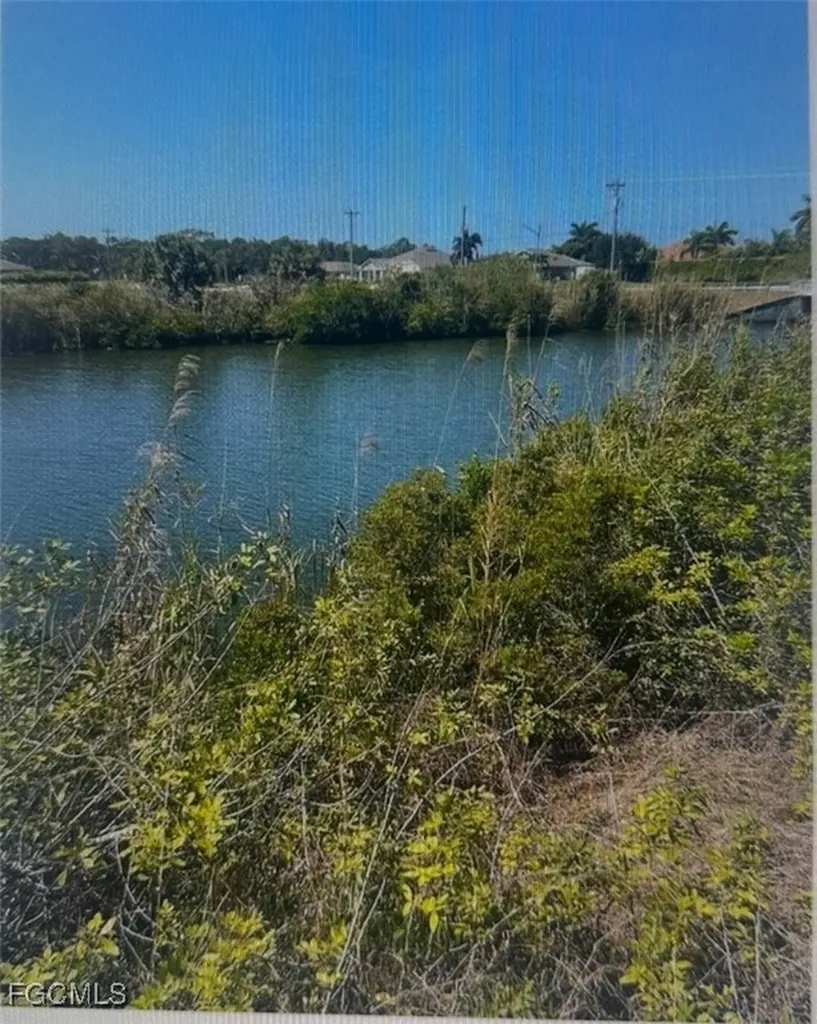 2312 NW 25th Terrace Cape Coral FL 33993