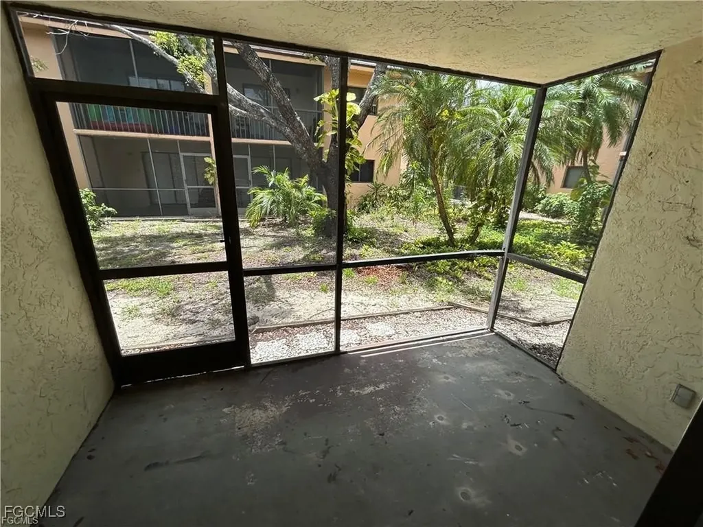 2690 Park Windsor Drive Fort Myers FL 33901