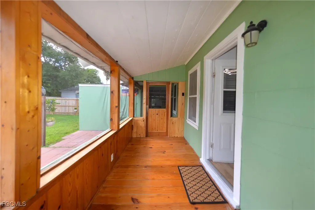 3510 E Riverside Drive Fort Myers FL 33916