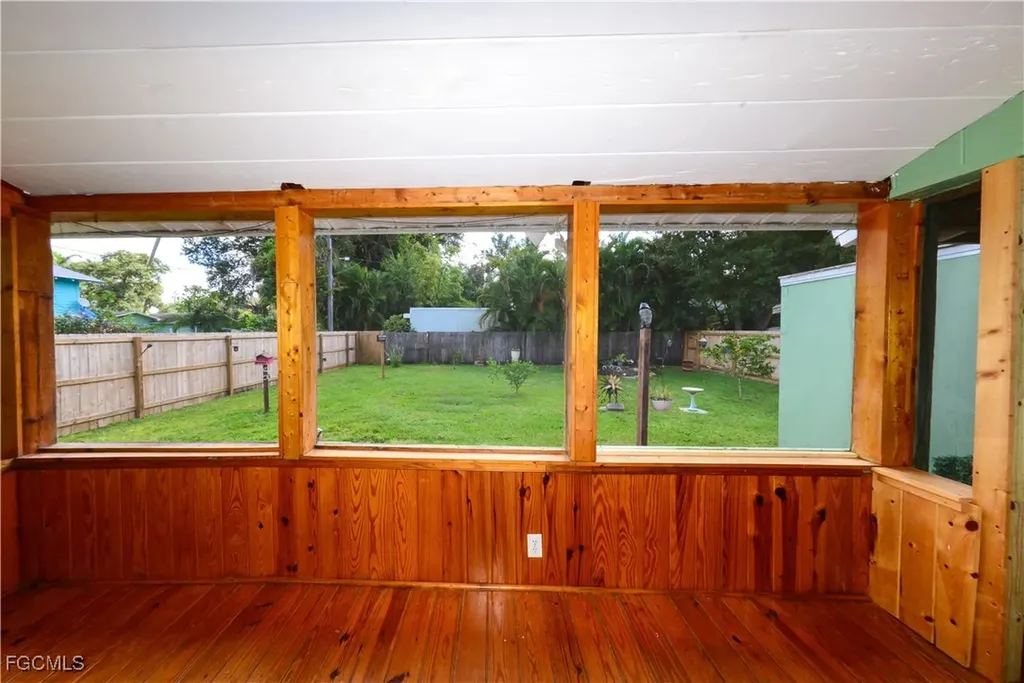 3510 E Riverside Drive Fort Myers FL 33916