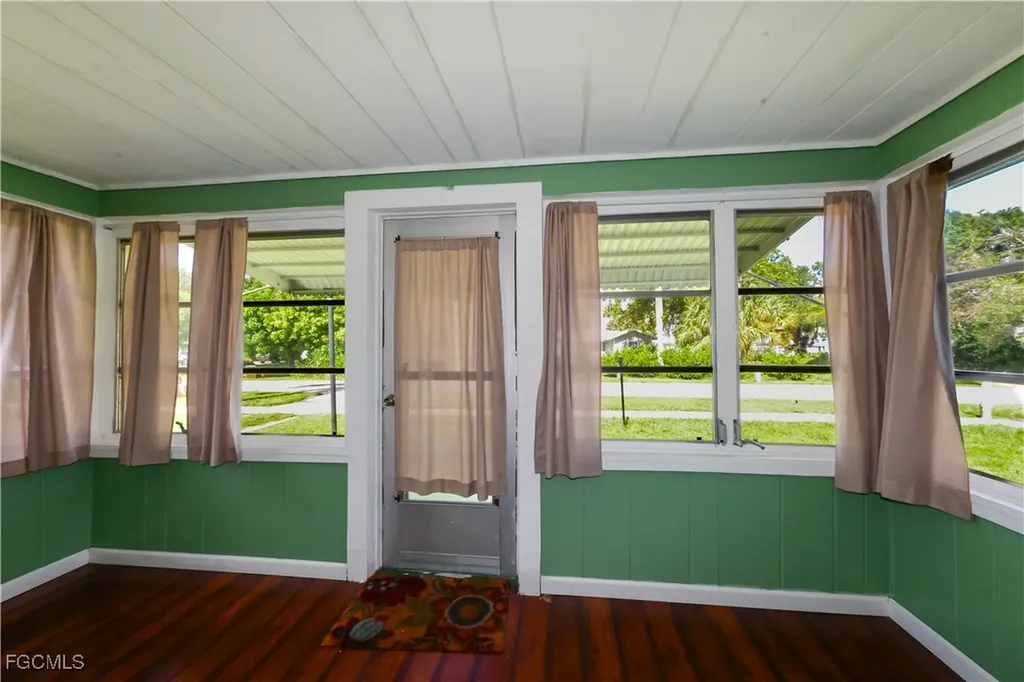 3510 E Riverside Drive Fort Myers FL 33916