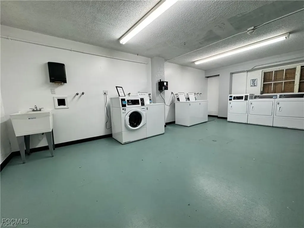 3706 Broadway Fort Myers FL 33901