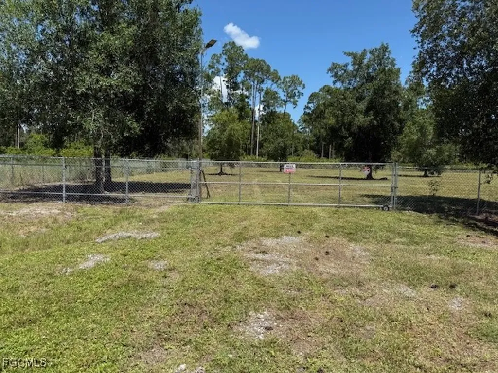 753 Horse Club Avenue Clewiston FL 33440