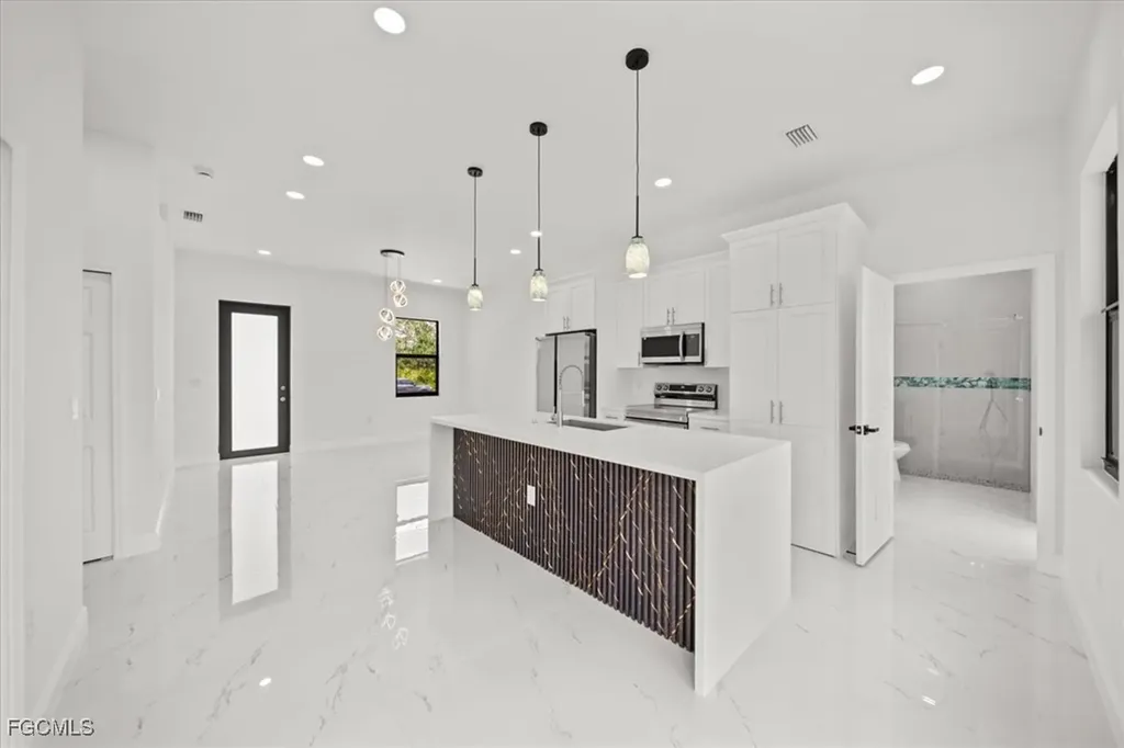 1262 Bowles Avenue Fort Myers FL 33913