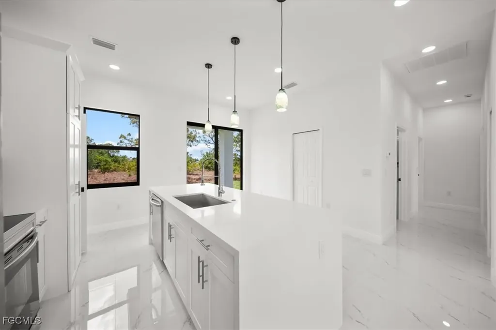 1262 Bowles Avenue Fort Myers FL 33913