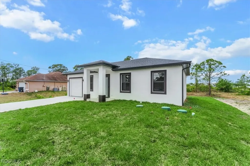 1262 Bowles Avenue Fort Myers FL 33913