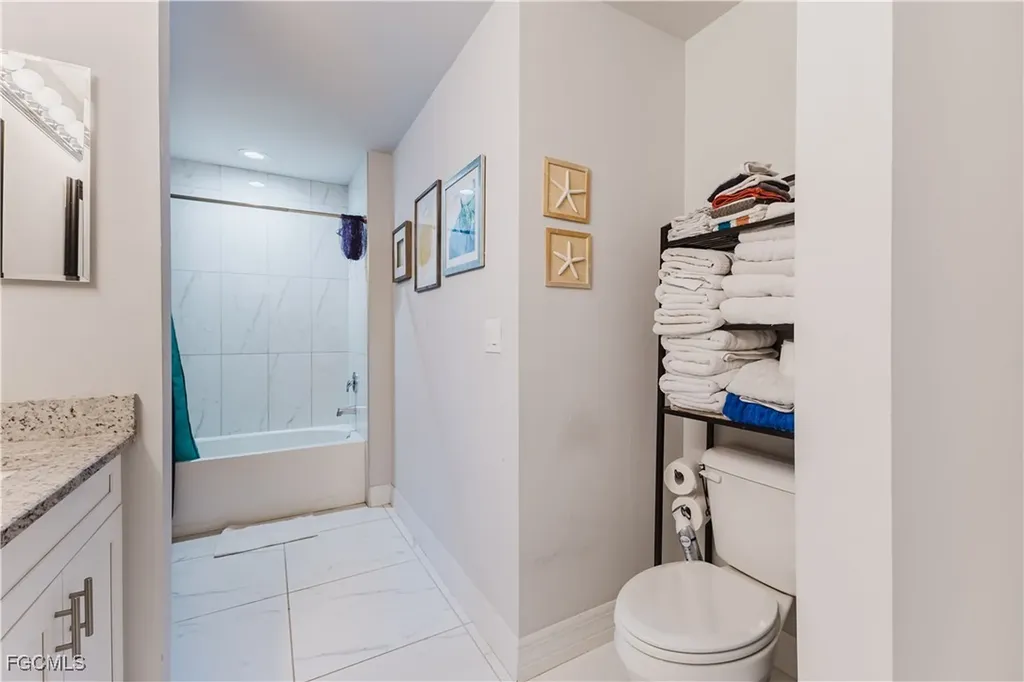 6131 Arbor Avenue Fort Myers FL 33905