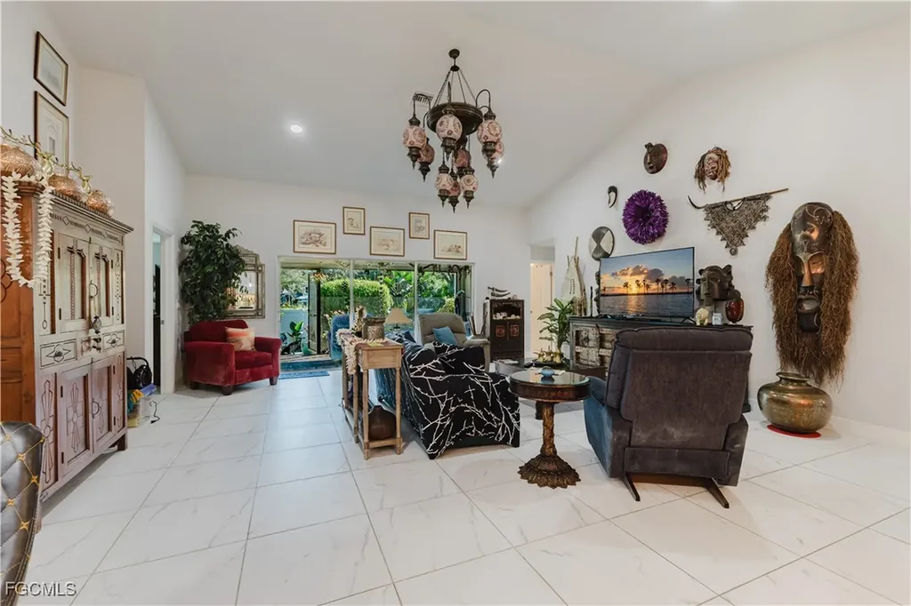 6131 Arbor Avenue Fort Myers FL 33905