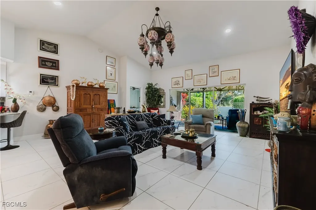 6131 Arbor Avenue Fort Myers FL 33905